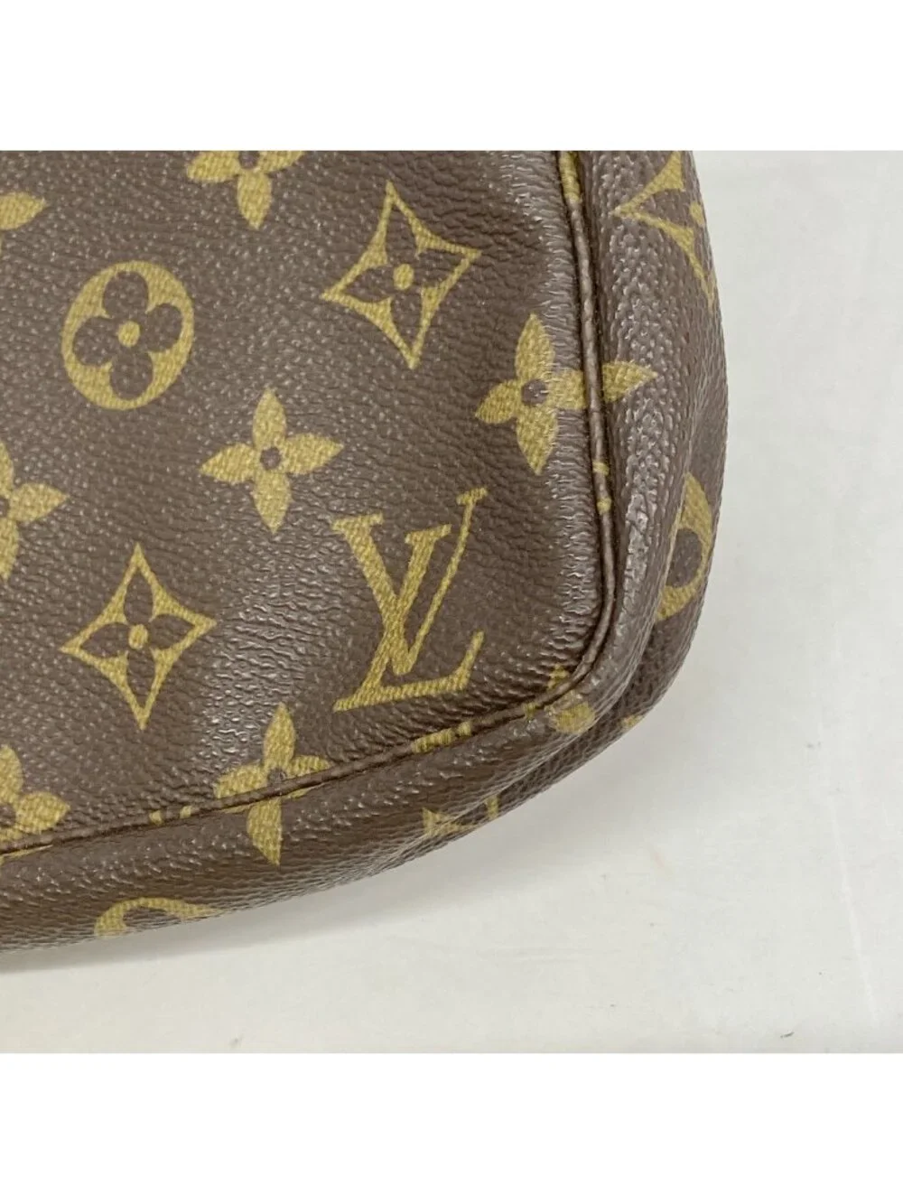 Louis Vuitton Pouch Monogram Pochette Brown